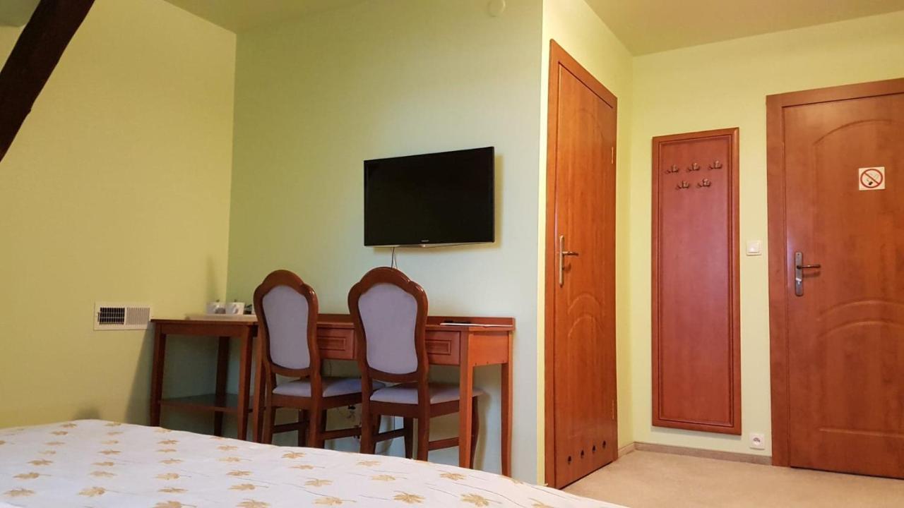 Villa Del Arte Bed & Breakfast Wadowice Exteriör bild